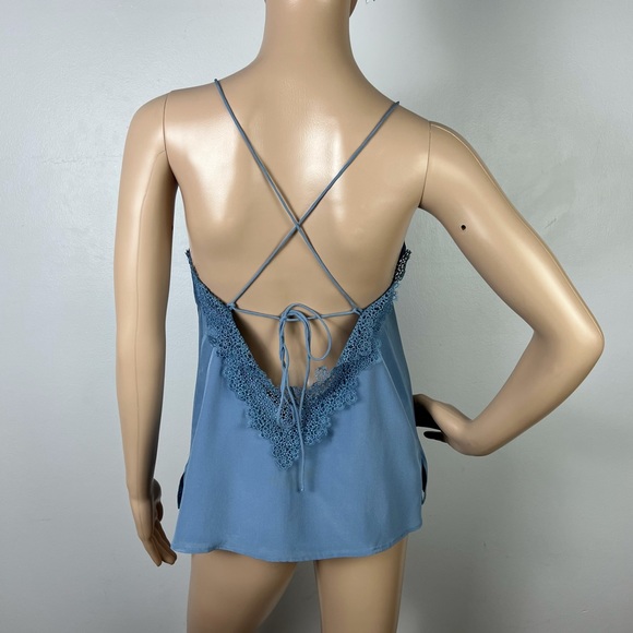 NEW CAMI NYC BLUE SILK TOP - Picture 6 of 8